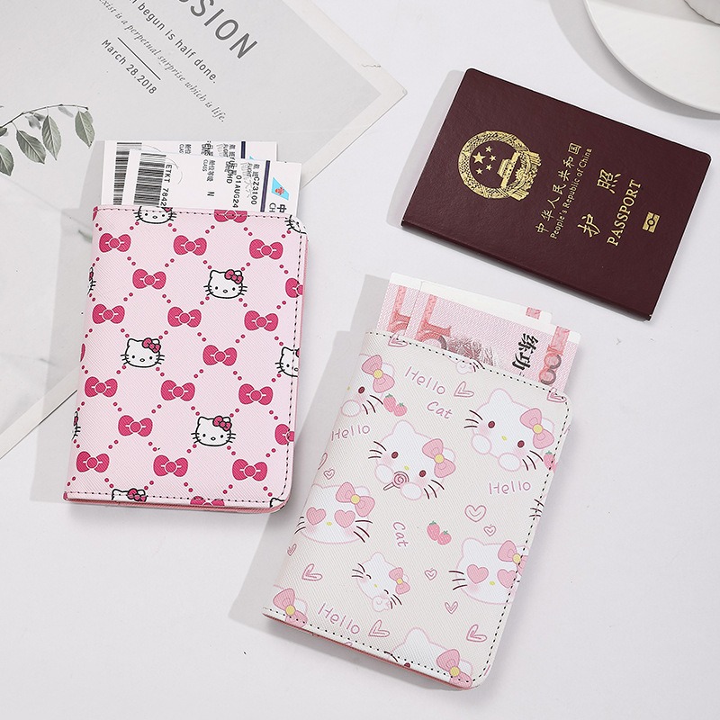 Hello Kitty Women Passport Cov - огляд і ціна Travel Accessories India